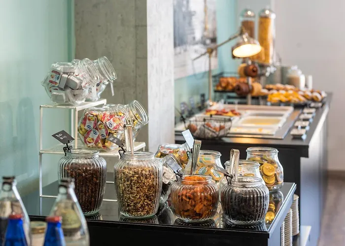 Paseo Del Mar Affiliated By Melia 4* Cadix